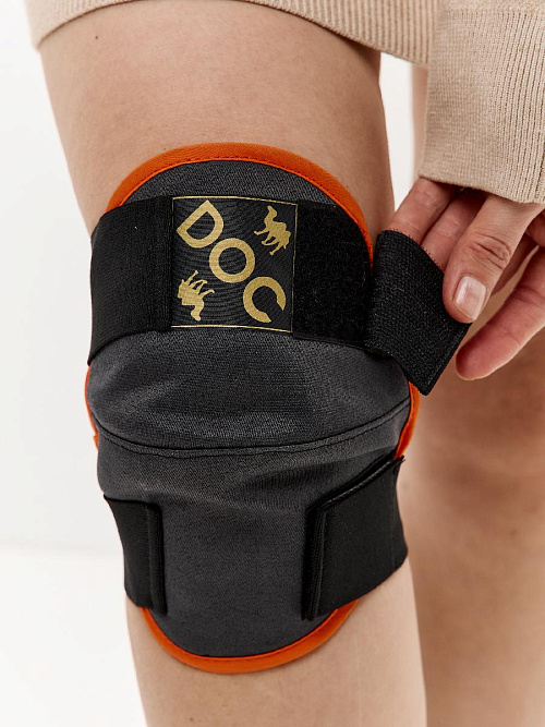 Наколенник фиксирующий согревающий из верблюжьей шерсти с медной нитью 