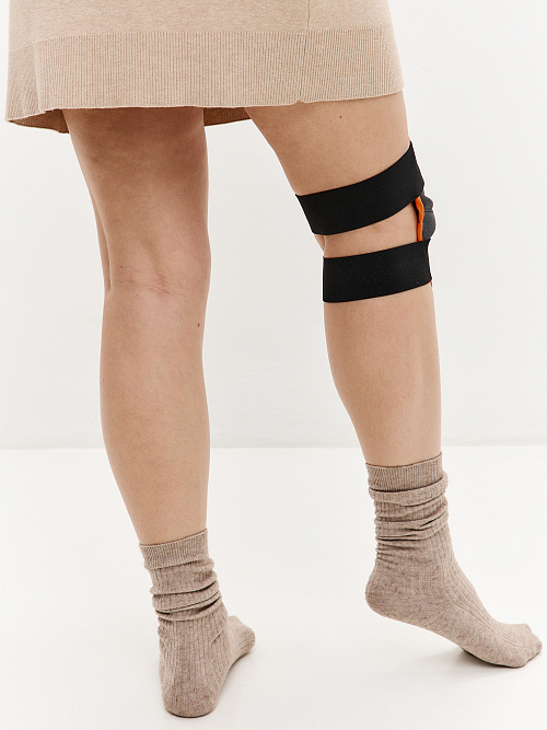 Наколенник фиксирующий согревающий из верблюжьей шерсти с медной нитью 